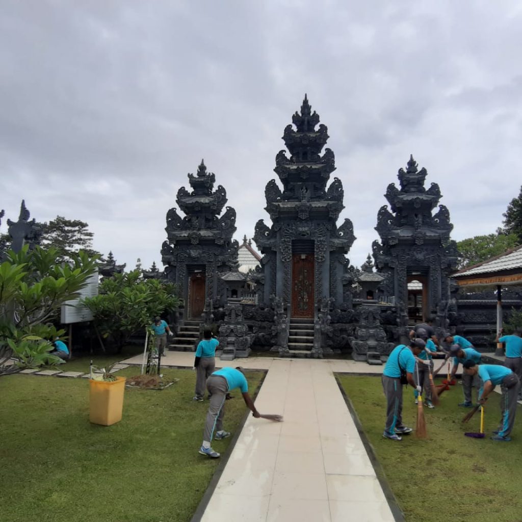 Bhakti Religi Personil Polda Papua