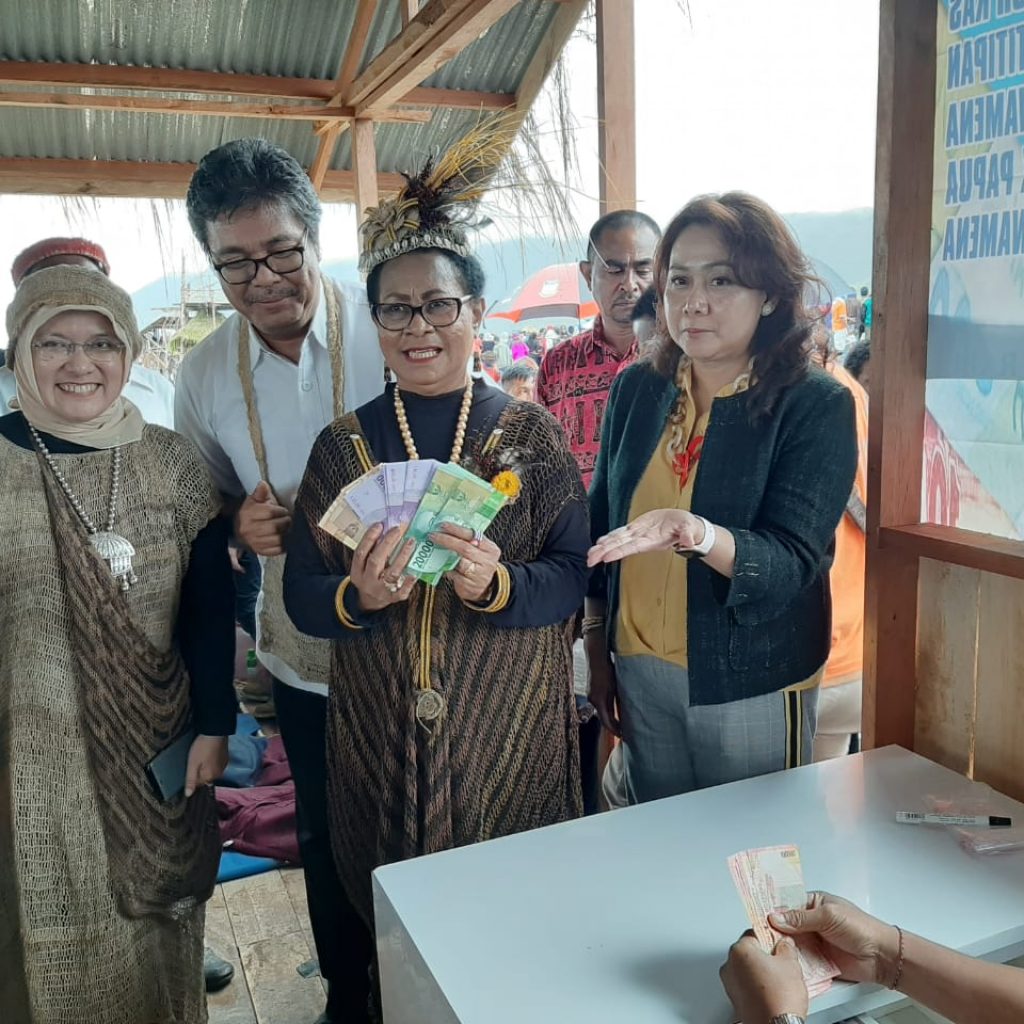 230 Juta Uang Tak Layak Edar
