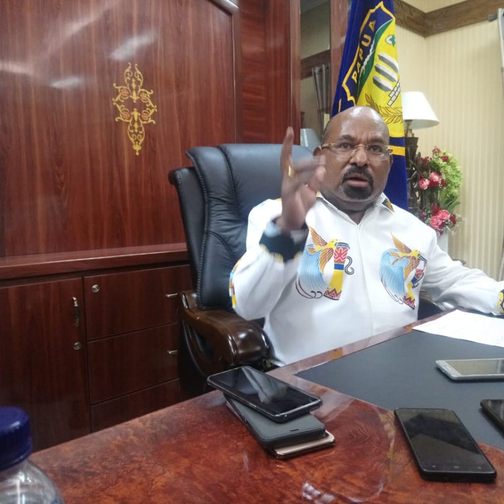 Gubernur Papua Lukas