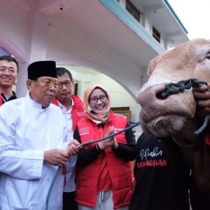 Telkomsel Menyerahkan 751 Ekor Hewan Qurban